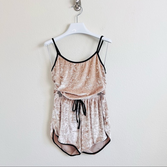 Dolls Kill Other - NWOT Baby Pink & Black Crushed Velvet Sleep Pajama Set